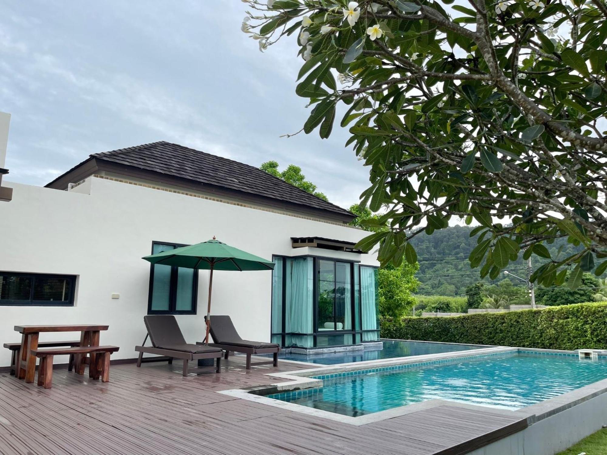 Ozone Villa Phuket Pa Khlok Zewnętrze zdjęcie