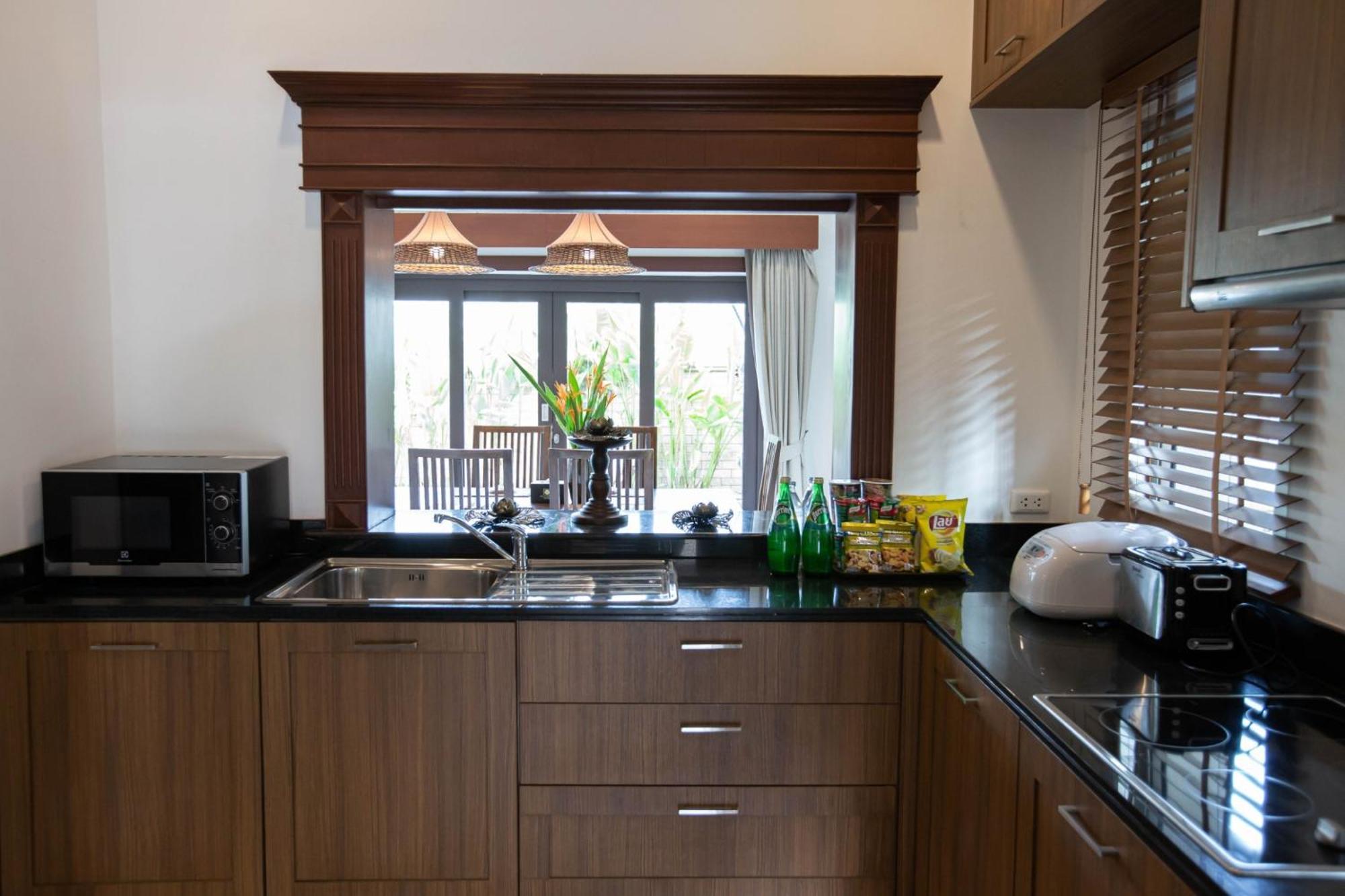 Ozone Villa Phuket Pa Khlok Zewnętrze zdjęcie